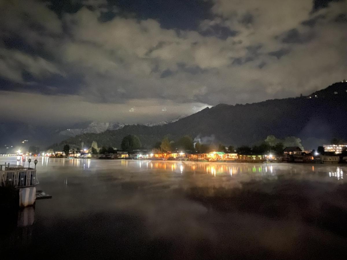 Green Heritage Group Of Houseboats ศรีนาการ์ ภายนอก รูปภาพ