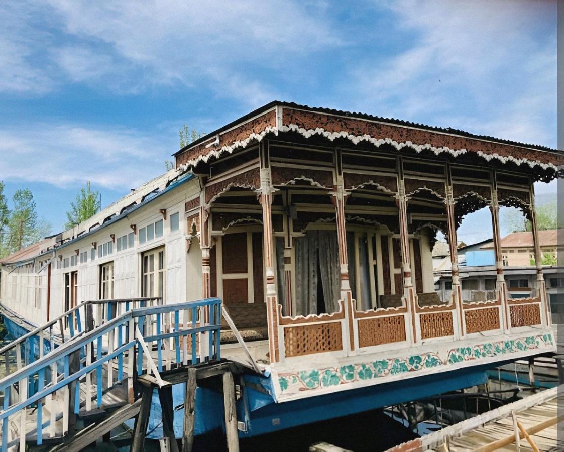 Green Heritage Group Of Houseboats ศรีนาการ์ ภายนอก รูปภาพ