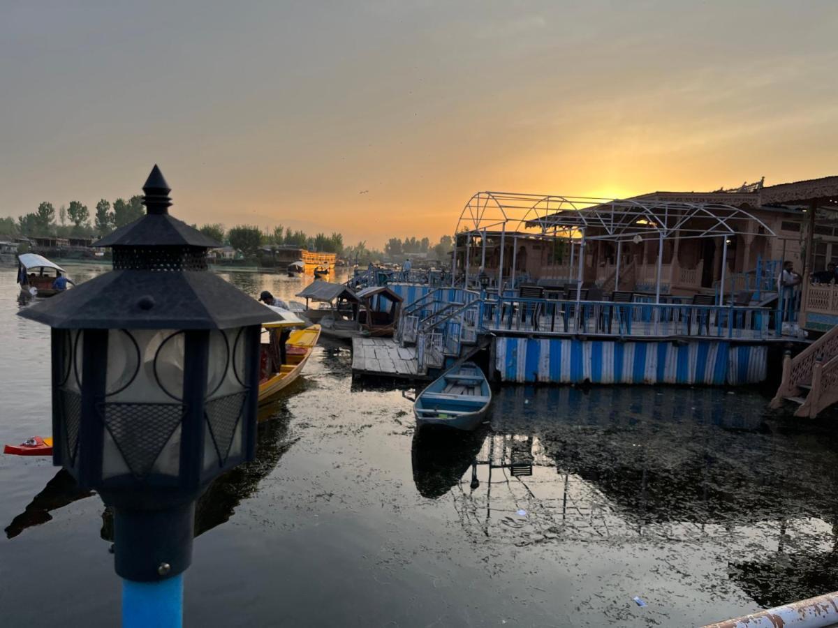 Green Heritage Group Of Houseboats ศรีนาการ์ ภายนอก รูปภาพ